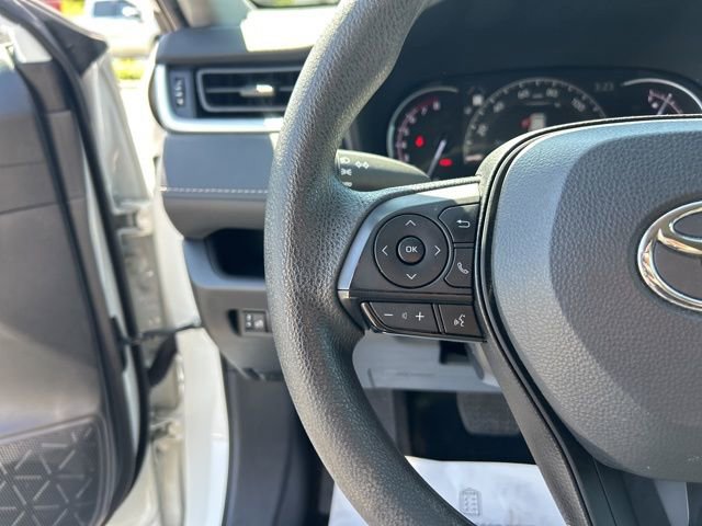 Used 2024 Toyota RAV4 XLE image 23