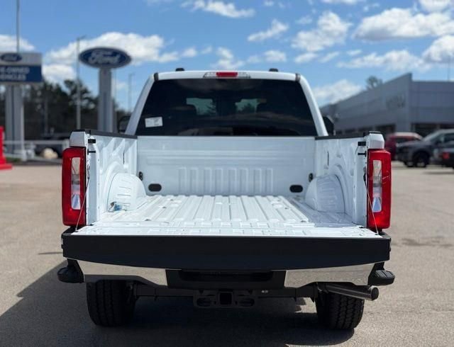 New 2026 Ford F250 XLT w/ FX4 Off-Road Package AWD/4WD image 6