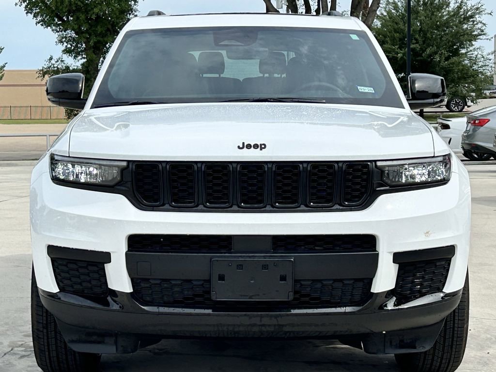 Used 2025 Jeep Grand Cherokee L Altitude RWD image 7