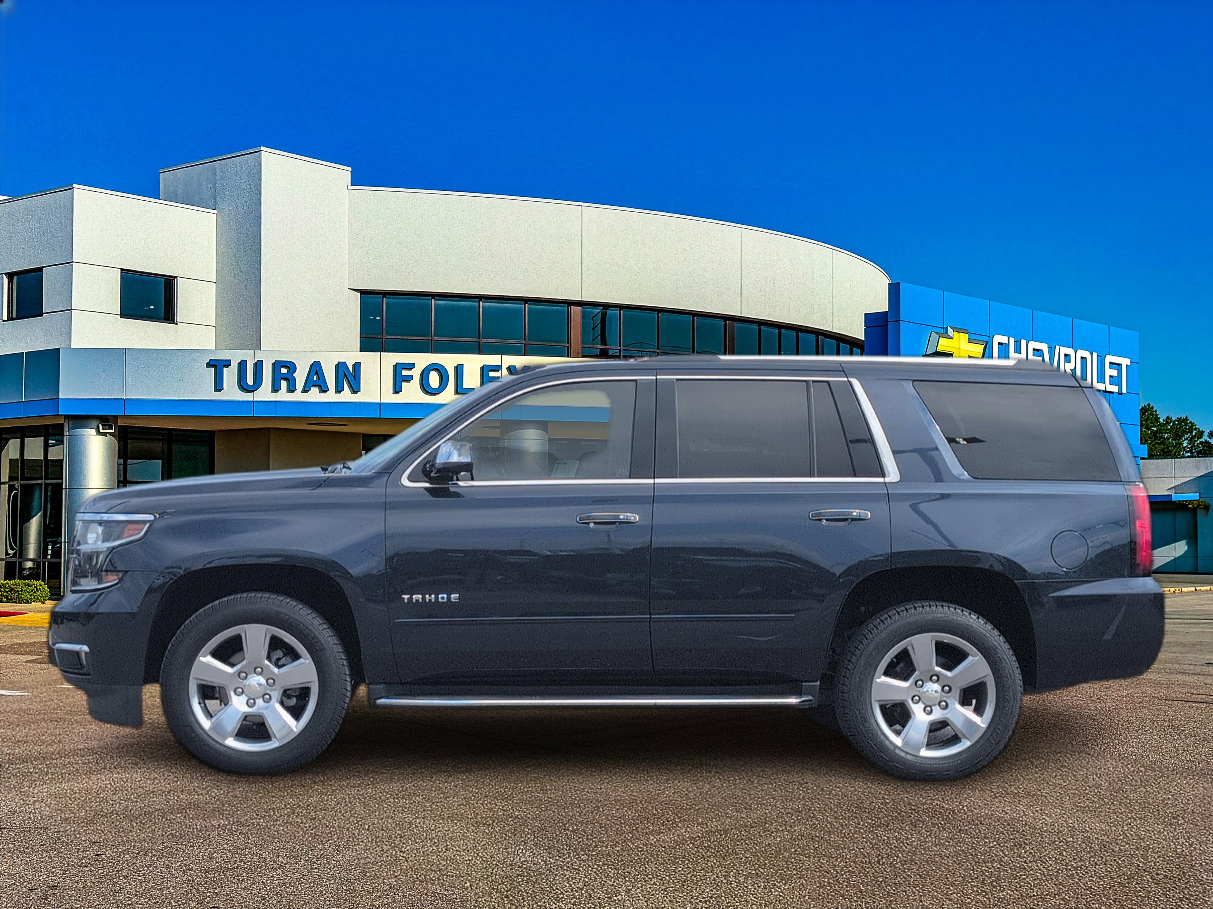Used 2018 Chevrolet Tahoe Premier RWD image 2