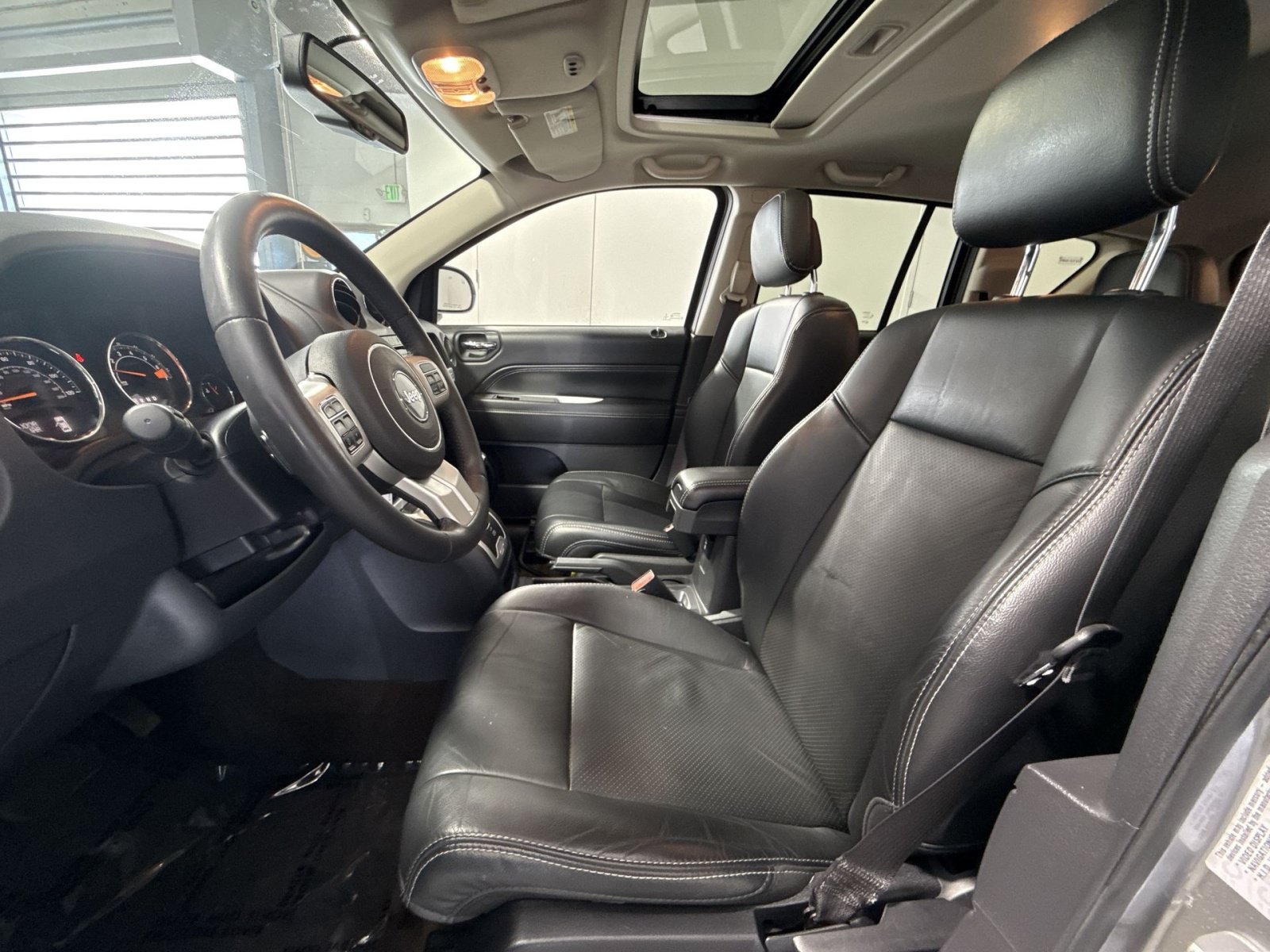 Used 2016 Jeep Compass High Altitude AWD/4WD image 14