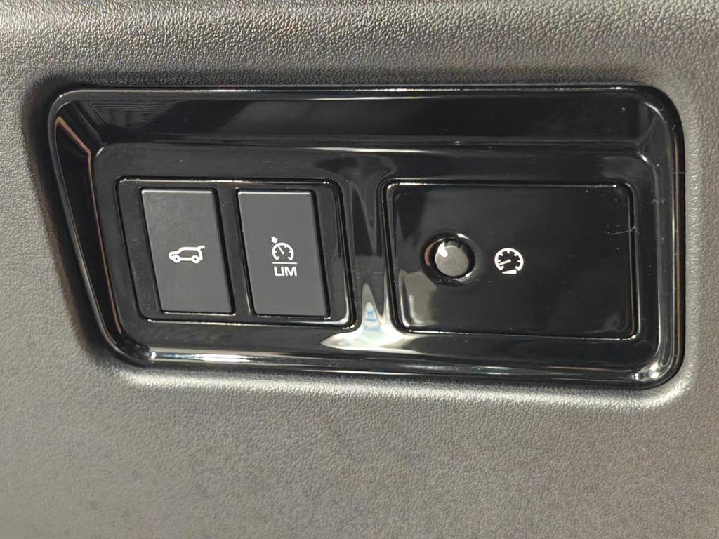 Used 2020 Jaguar F-PACE S AWD/4WD image 14