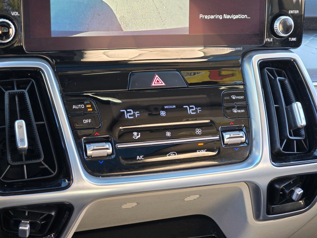 Used 2022 Kia Sorento SX image 31