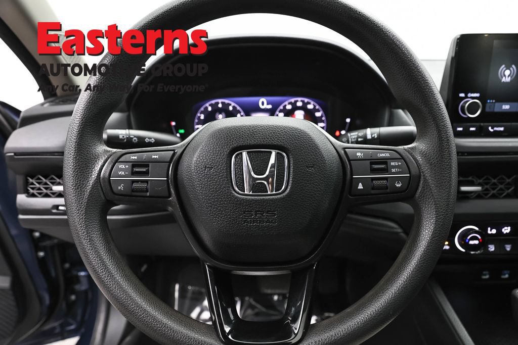 Used 2025 Honda Accord SE image 10