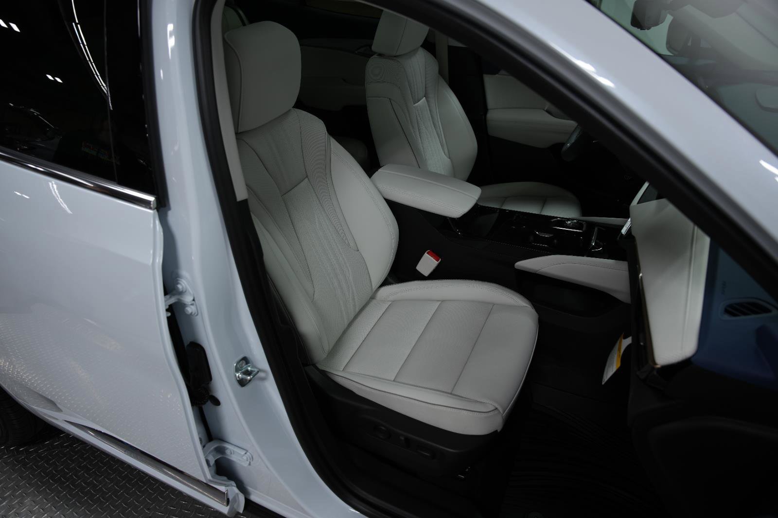 New 2026 Buick Envision Avenir image 18