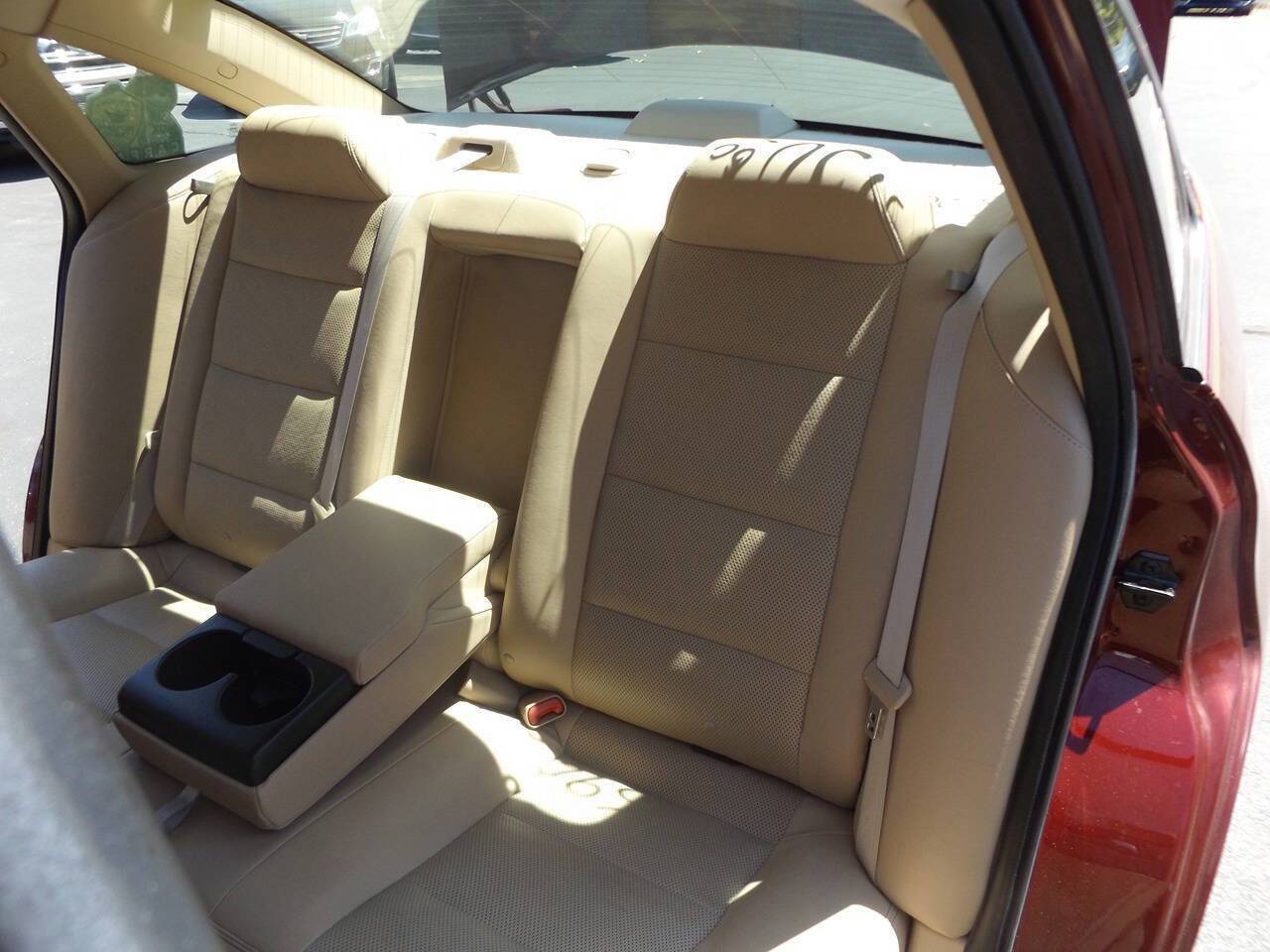Used 2008 Ford Taurus SEL FWD image 15