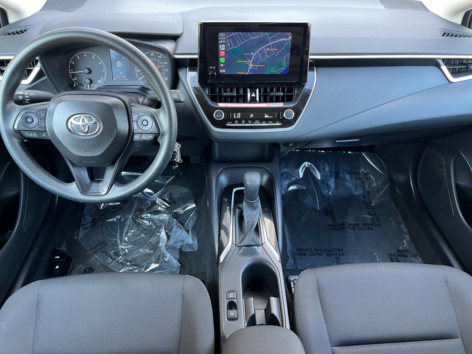 Used 2025 Toyota Corolla LE FWD image 37