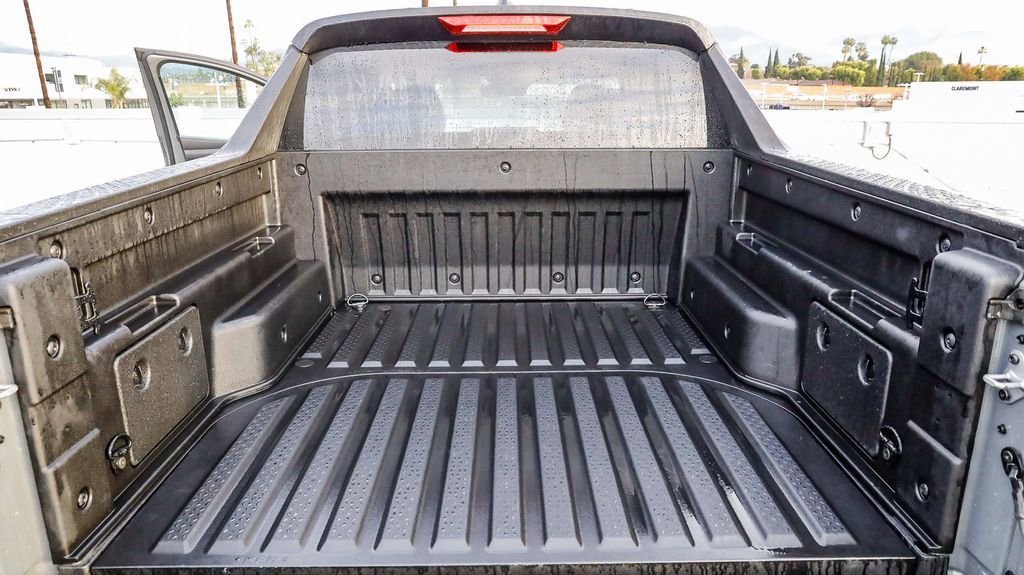 Used 2025 Hyundai Santa Cruz SEL image 30