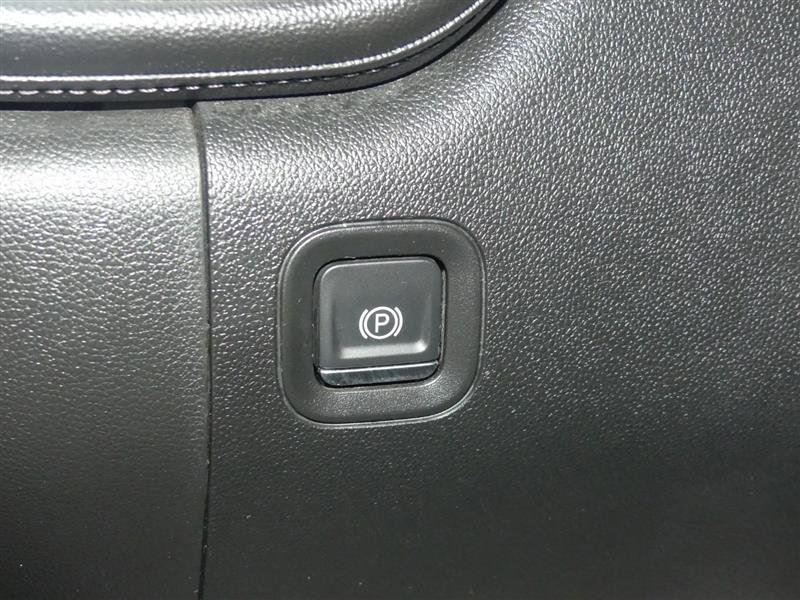 Used 2020 GMC Sierra 1500 Elevation w/ Elevation Convenience Package image 28