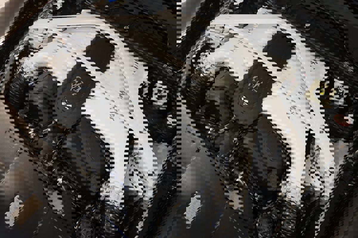 Used 2016 Aston Martin Rapide S image 30