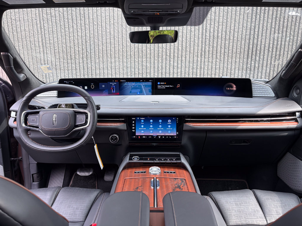 New 2027 Lincoln Navigator Black Label AWD/4WD image 69