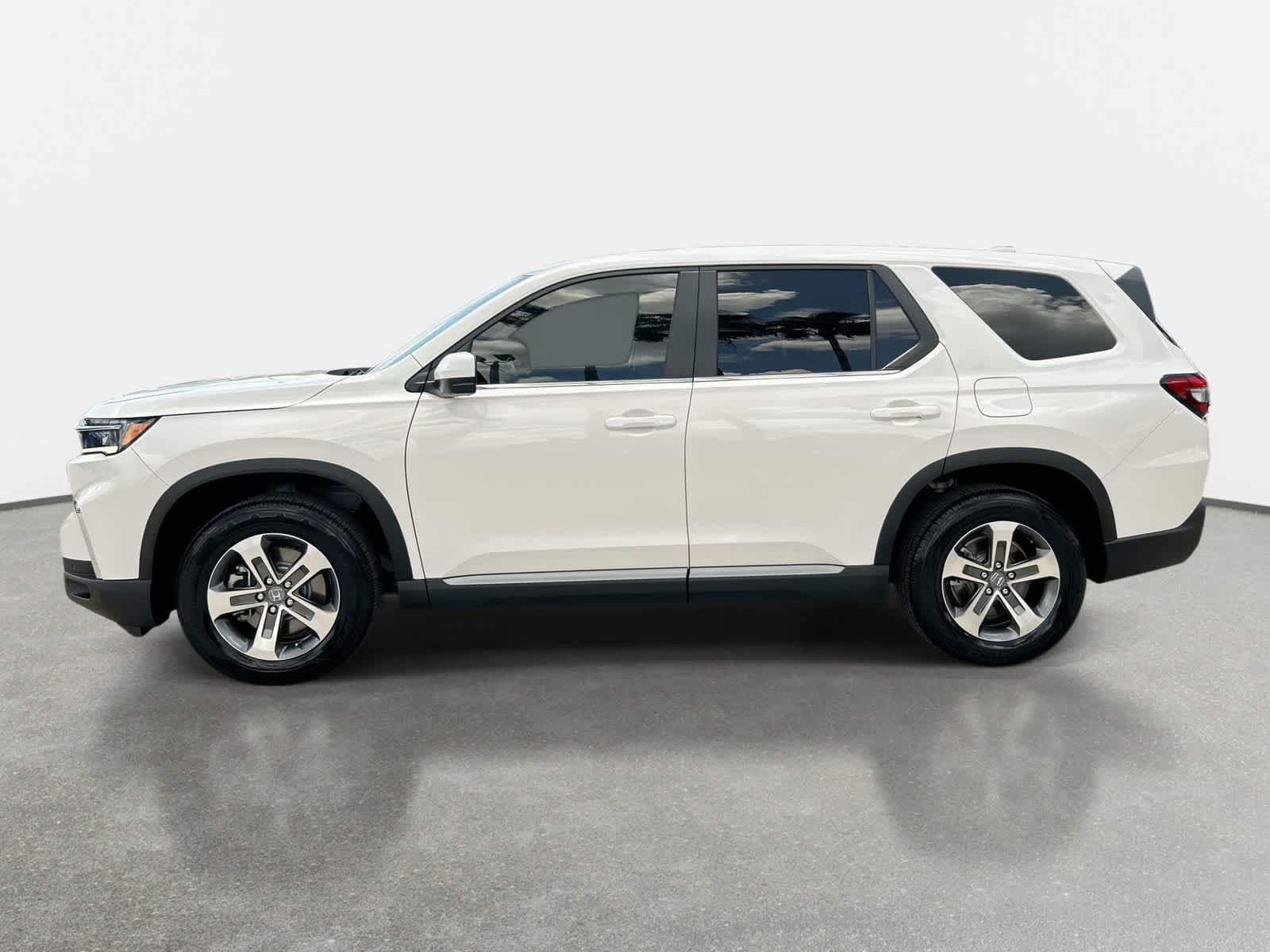 Used 2025 Honda Pilot EX-L image 4