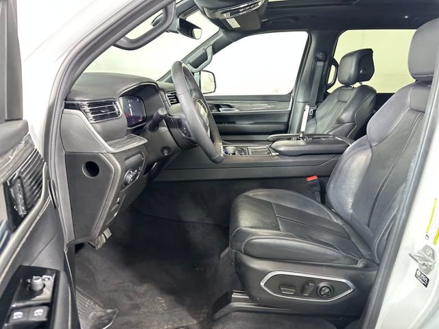 Used 2022 Jeep Wagoneer Series II w/ Premium Group I AWD/4WD image 10