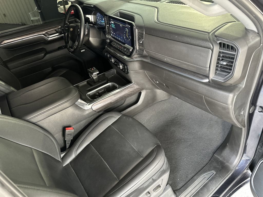 Used 2023 Chevrolet Silverado 1500 LTZ RWD image 38