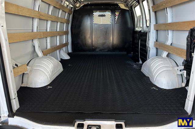 Used 2024 Chevrolet Express 2500 w/ Driver Convenience Package image 16