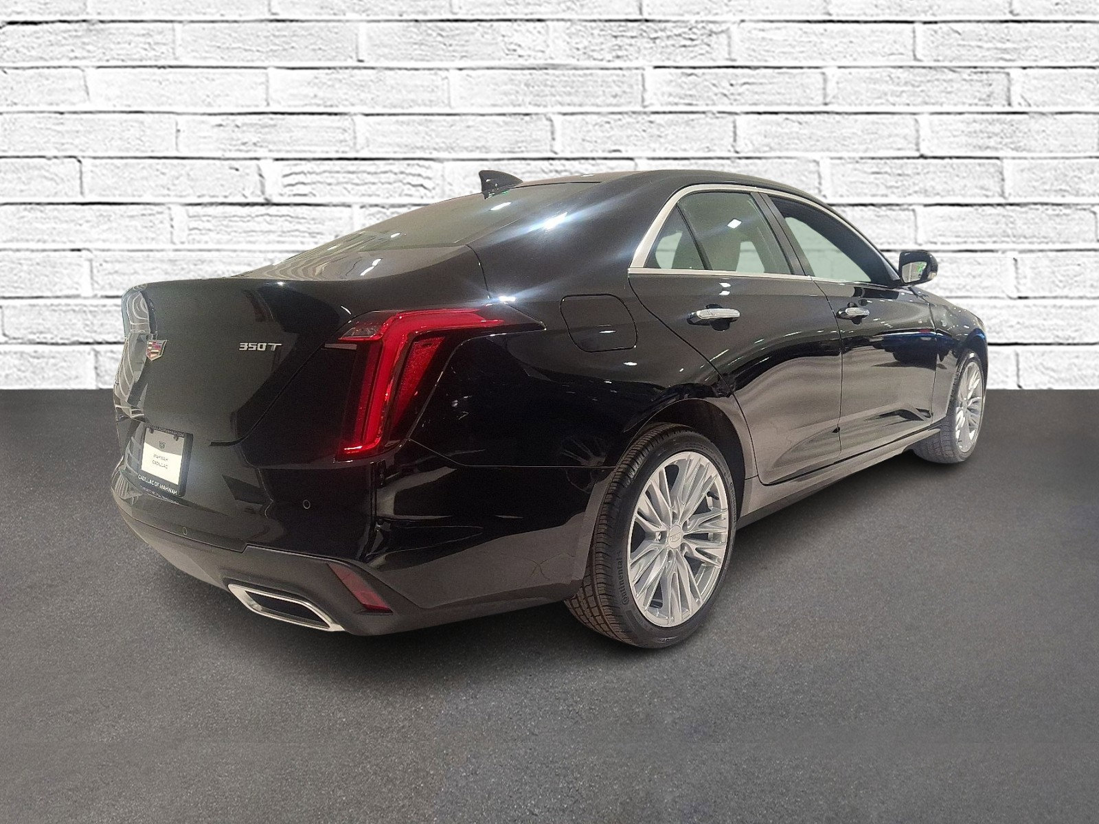 Used 2025 Cadillac CT4 Premium Luxury image 6