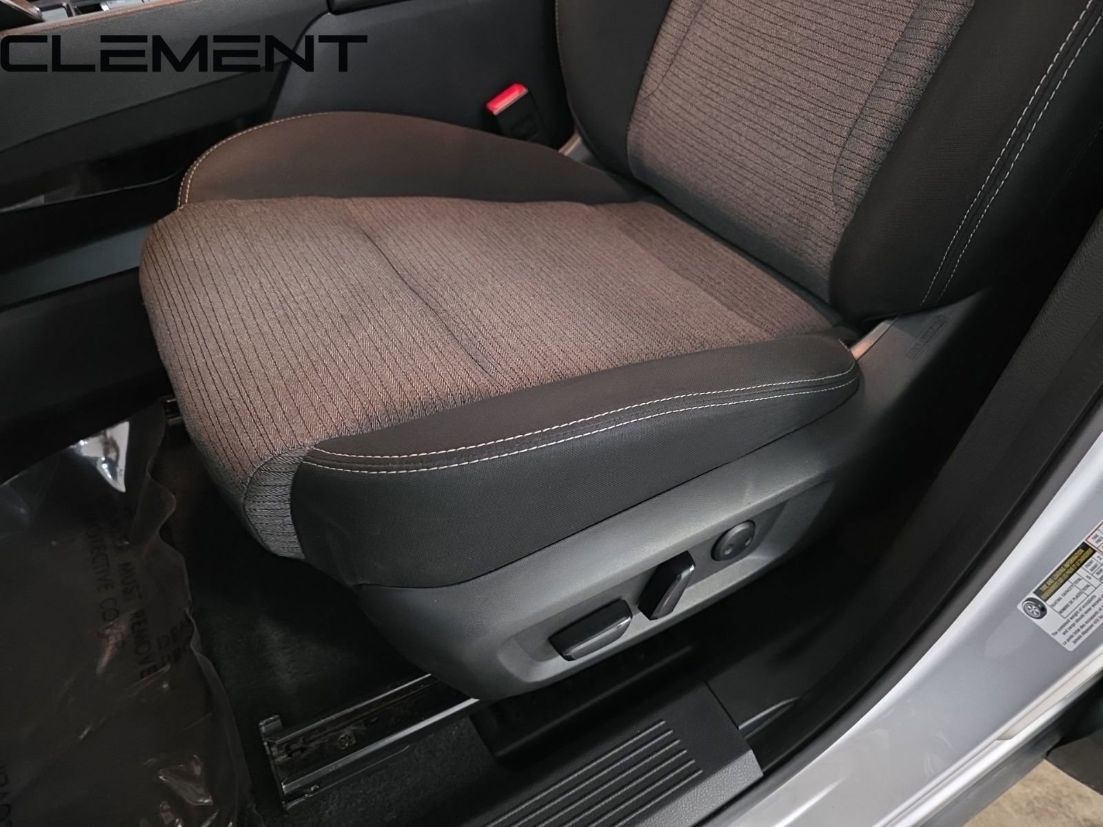 Used 2022 Nissan Rogue SV image 30