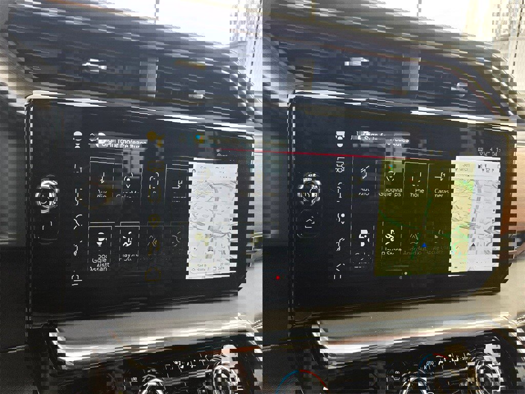 Used 2024 GMC Sierra 2500 Denali Ultimate w/ Max Trailering Package image 14