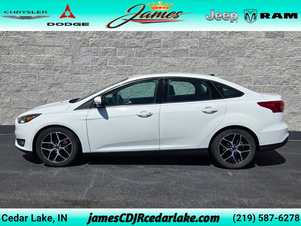 Used 2017 Ford Focus SEL FWD image 2