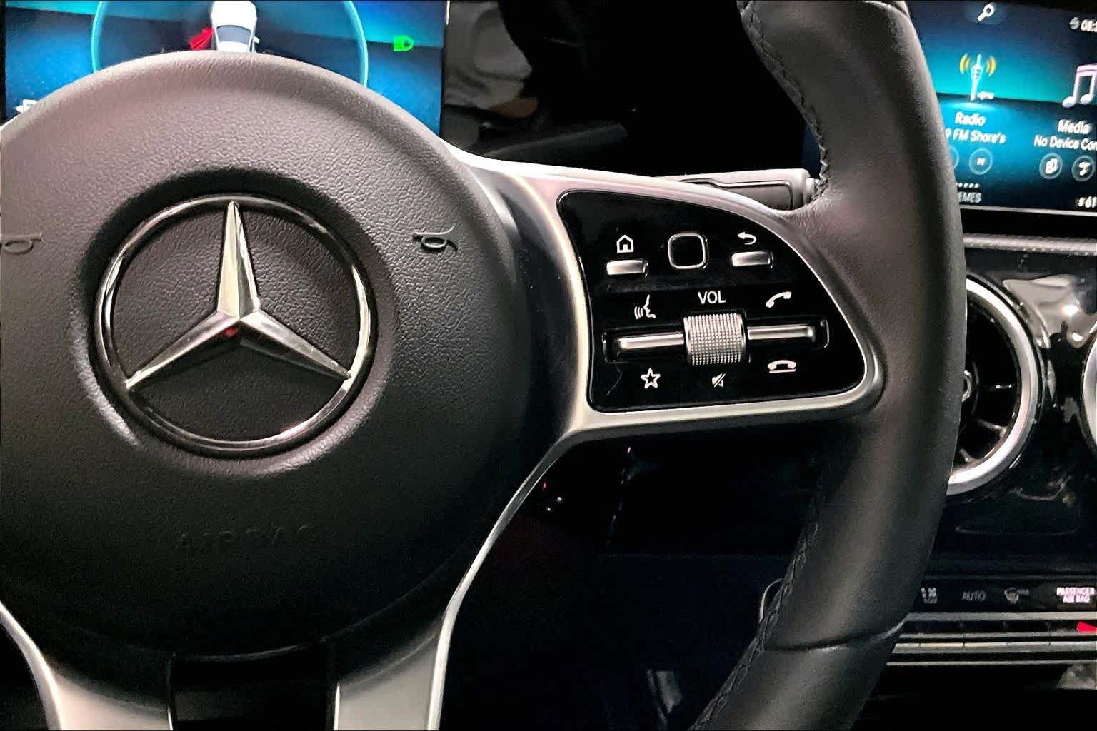 Used 2020 Mercedes-Benz CLA 250 image 25