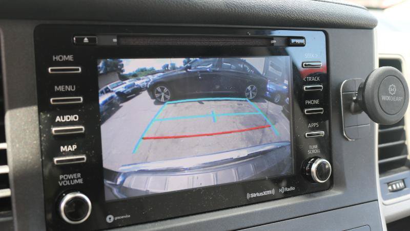 Used 2020 Toyota Sienna XLE AWD/4WD image 16