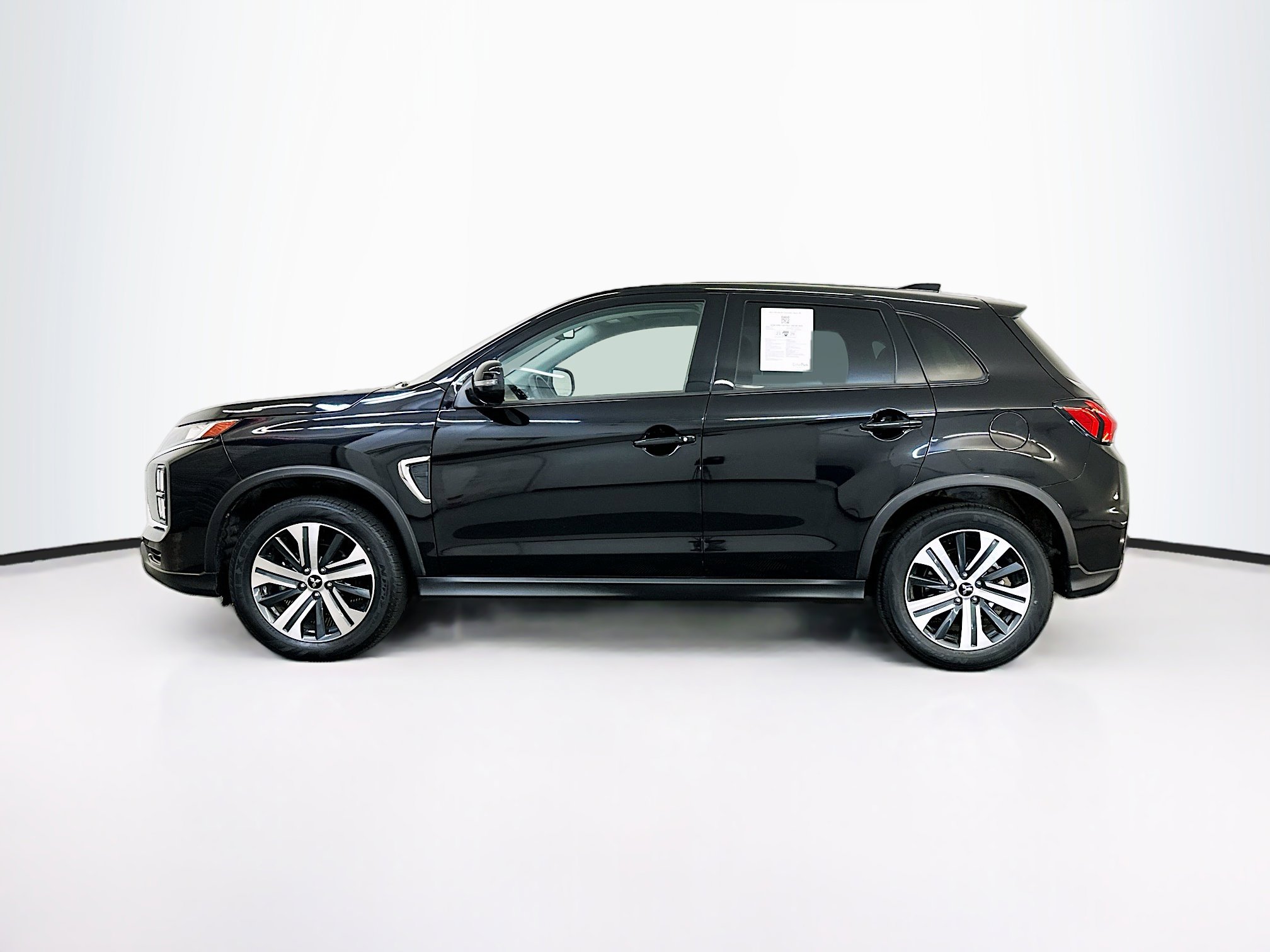 Used 2024 Mitsubishi Outlander Sport SE image 4