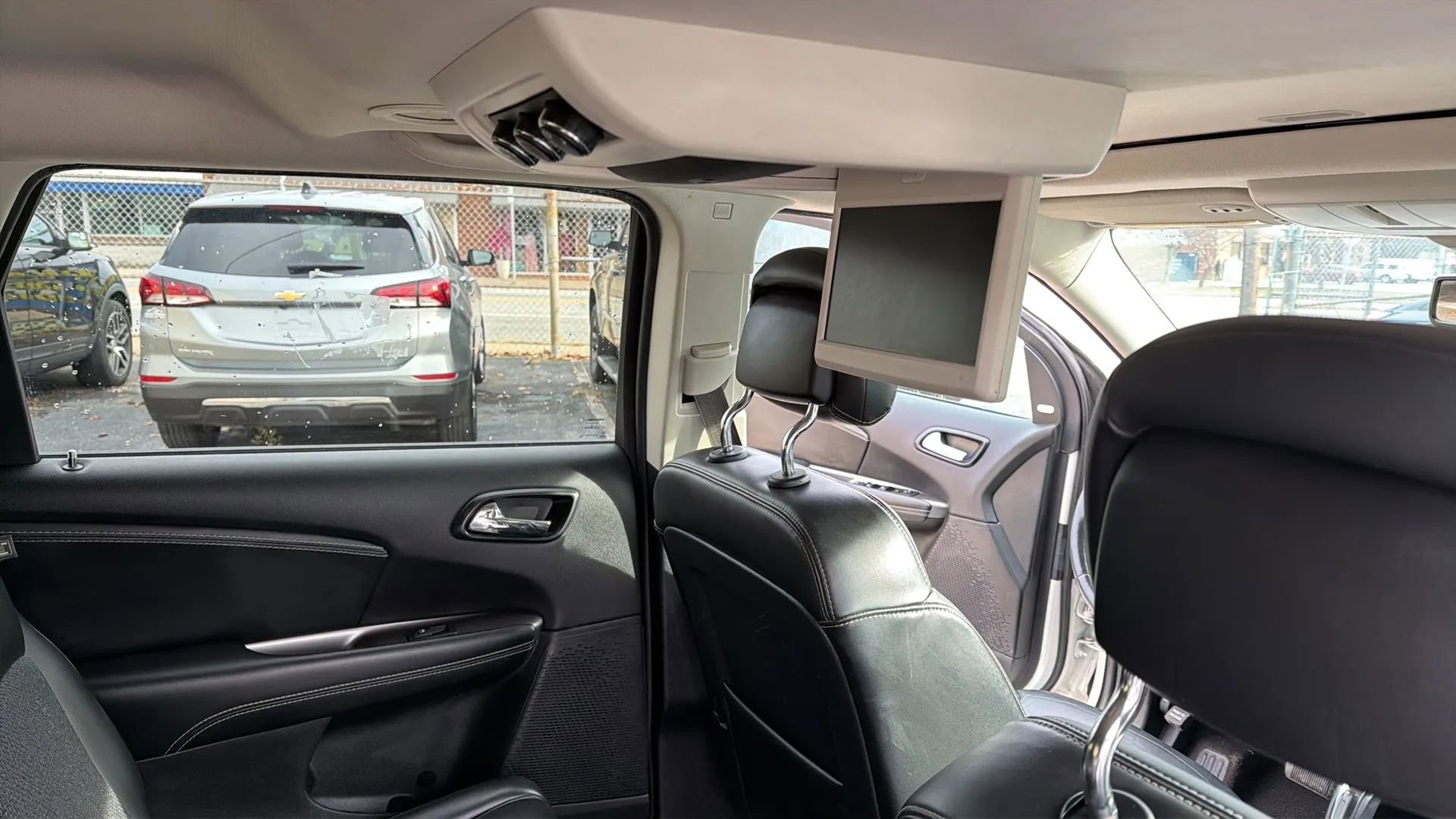 Used 2017 Dodge Journey Crossroad w/ Popular Equipment Group image 28