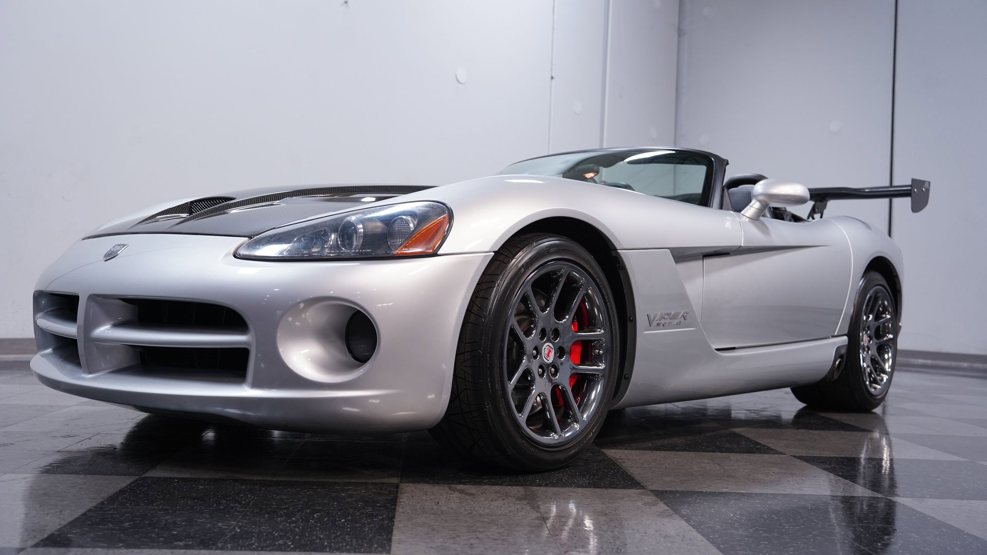 Used 2005 Dodge Viper SRT-10 image 19