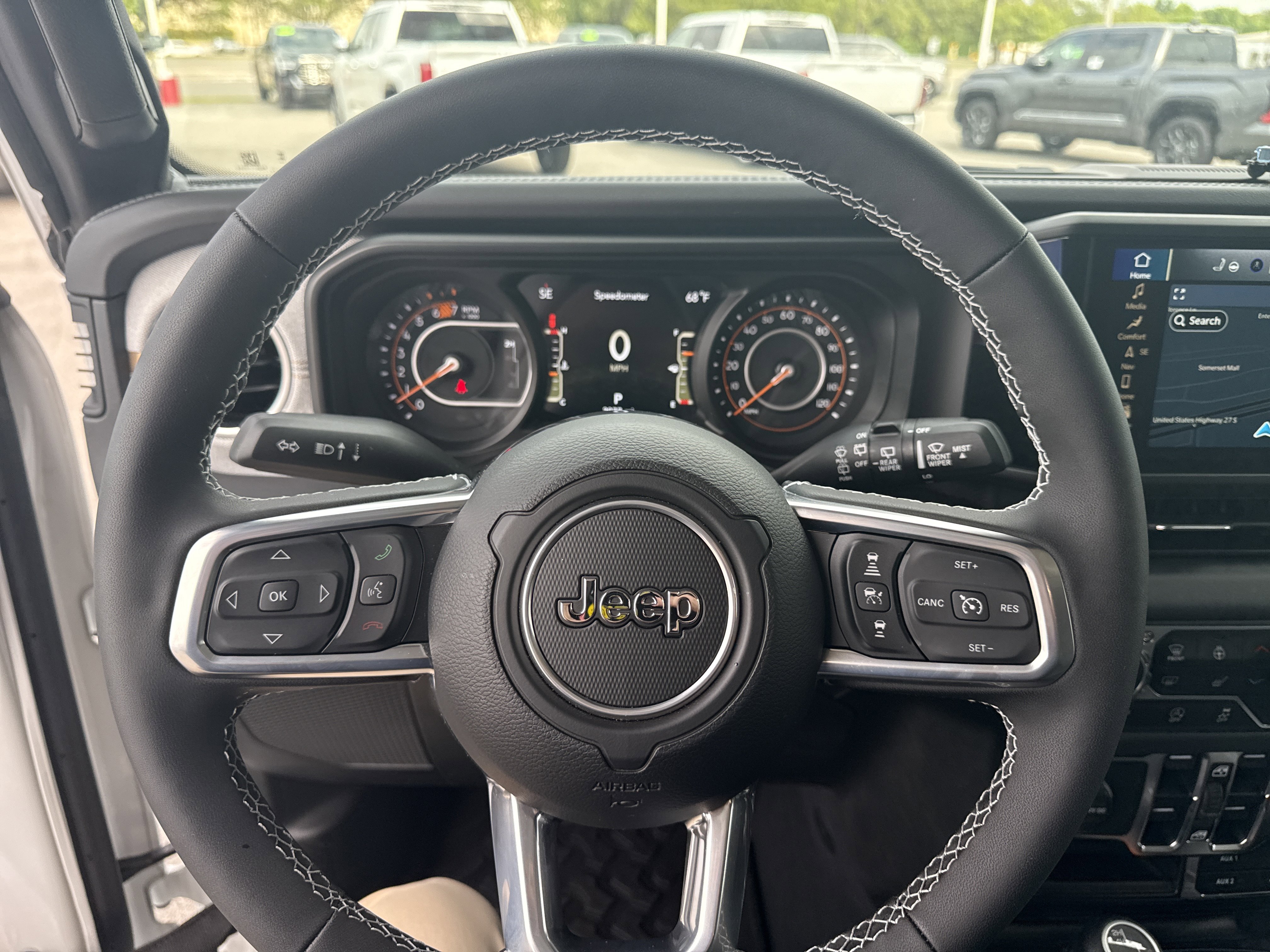 Used 2025 Jeep Wrangler Unlimited Sahara AWD/4WD image 18
