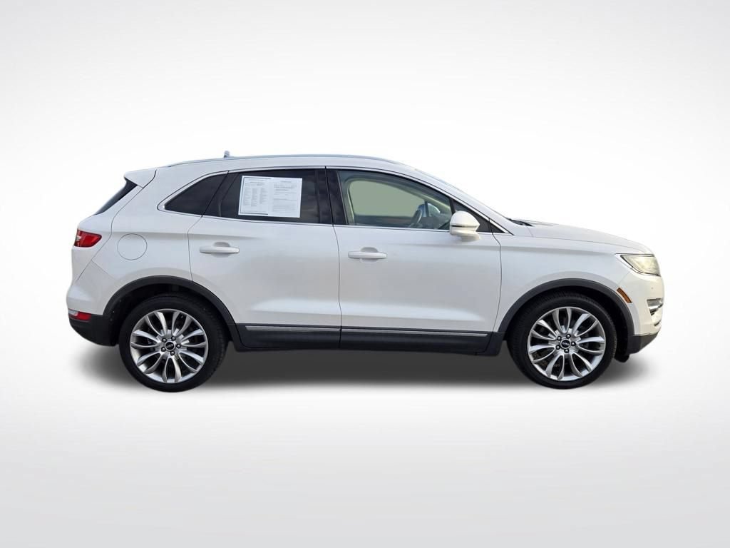 Used 2016 Lincoln MKC Reserve w/ Lincoln MKC Climate Package FWD image 2