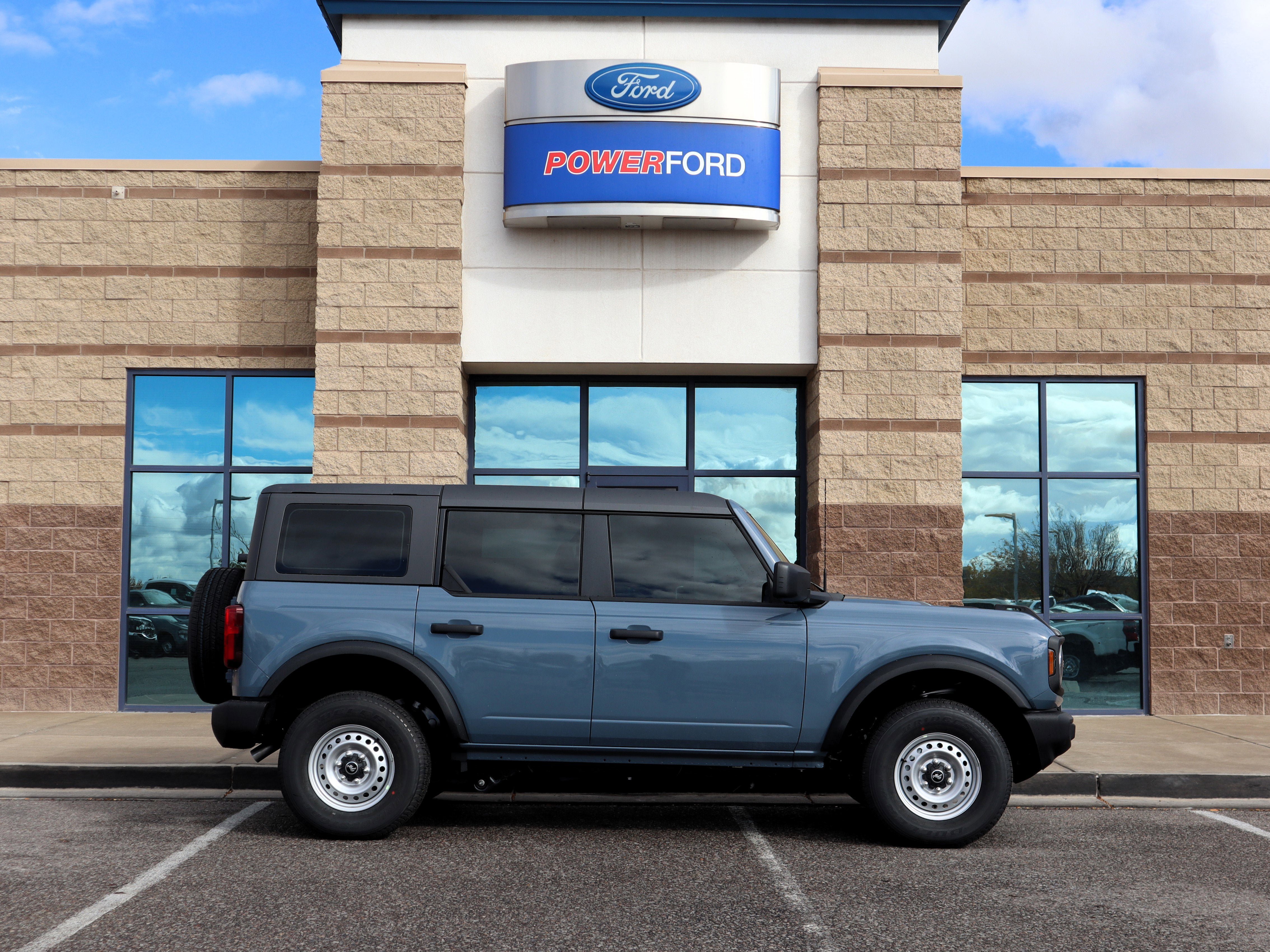 New 2025 Ford Bronco 4-Door AWD/4WD image 5