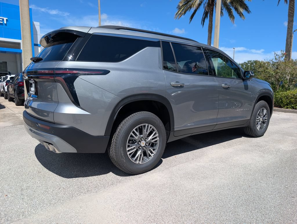 New 2027 Chevrolet Traverse LT FWD image 10