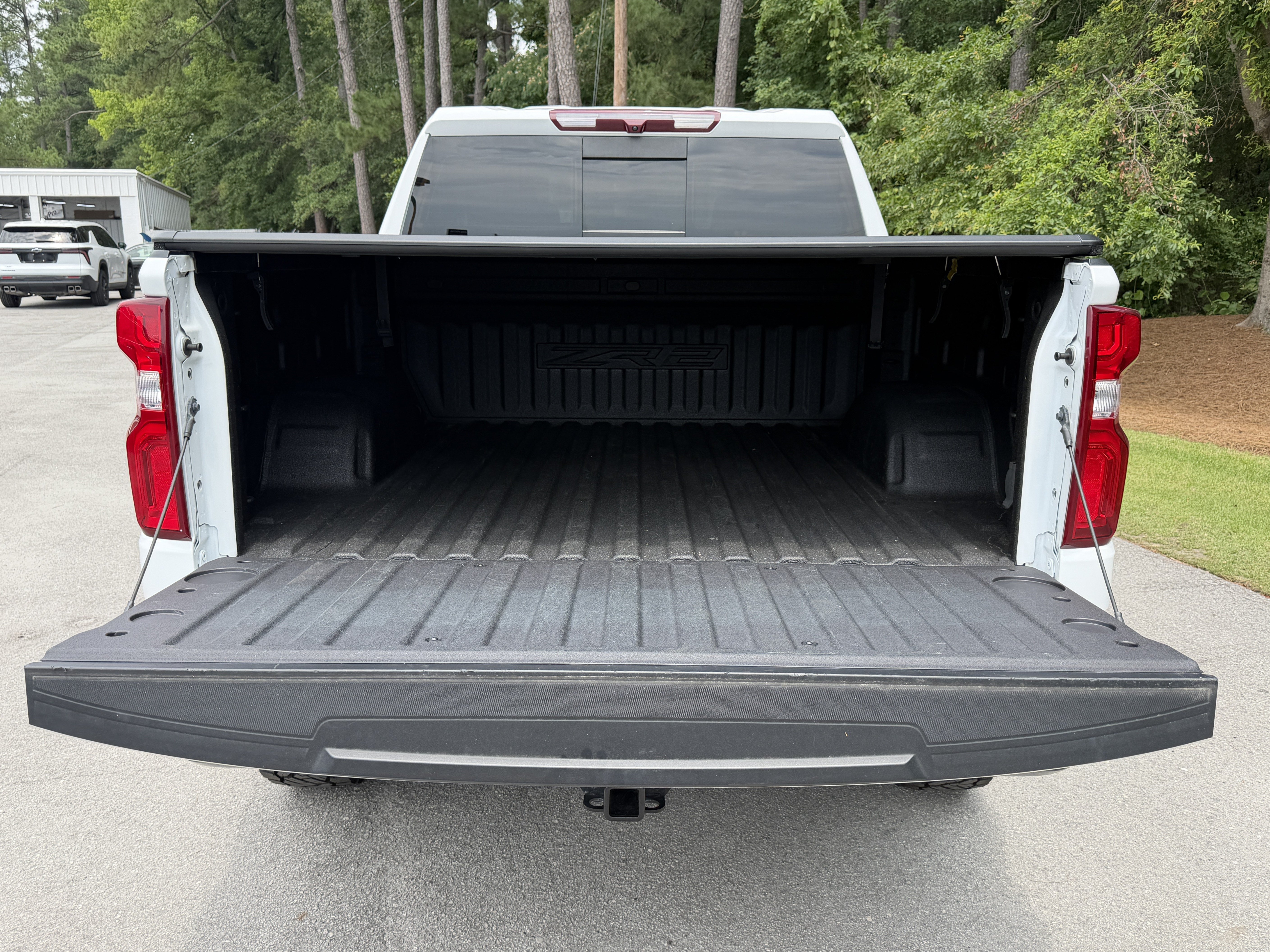 Used 2024 Chevrolet Silverado 1500 ZR2 AWD/4WD image 4