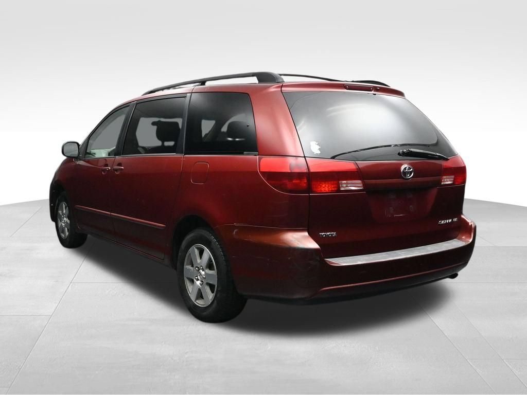 Used 2005 Toyota Sienna LE w/ LE Pkg 2 FWD image 3