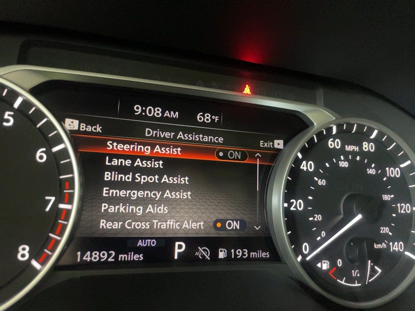 Used 2024 Nissan Pathfinder SV w/ SV Premium Package AWD/4WD image 14