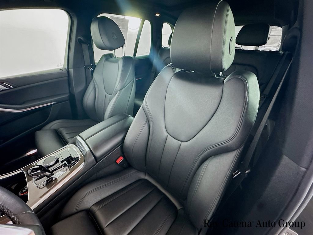 Used 2022 BMW X5 xDrive40i w/ Premium Package image 21