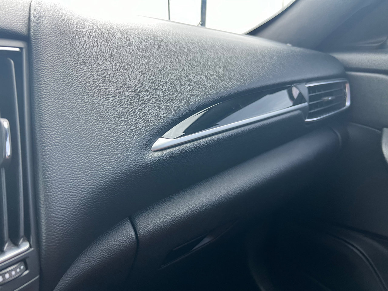 Used 2018 Maserati Levante image 93