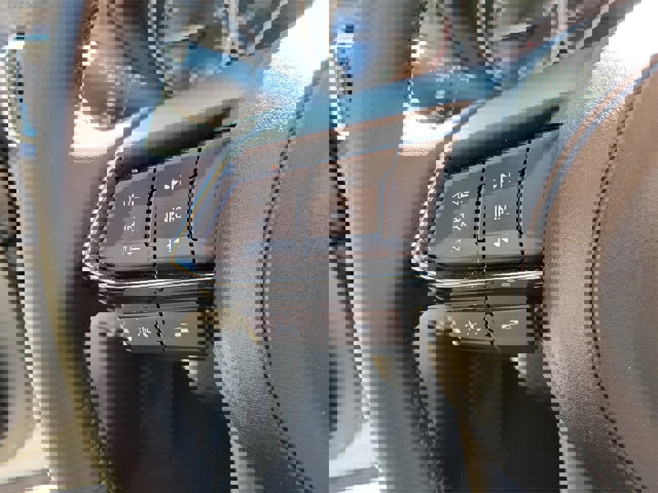 Used 2025 MAZDA CX-5 AWD 2.5 S w/ Select Package image 19