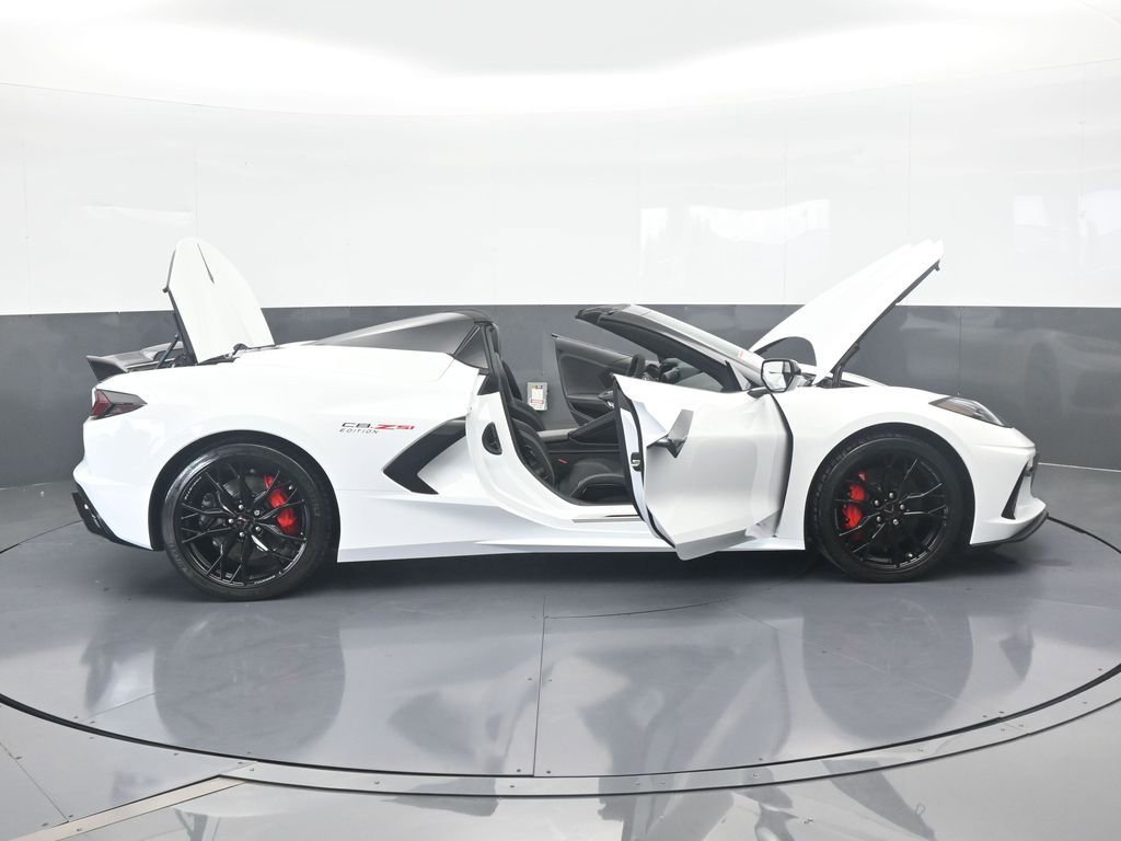 Used 2024 Chevrolet Corvette Stingray Convertible w/ Z51 Performance Package image 68