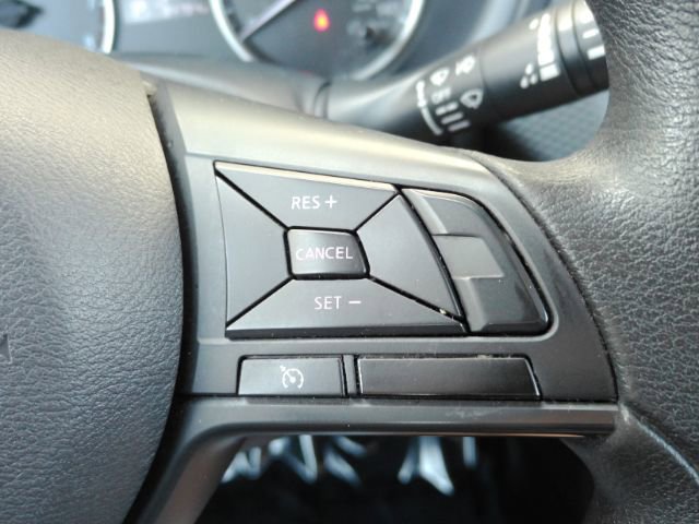 Used 2024 Nissan Kicks S image 32