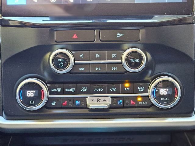 Used 2023 Ford Expedition Max XLT image 24
