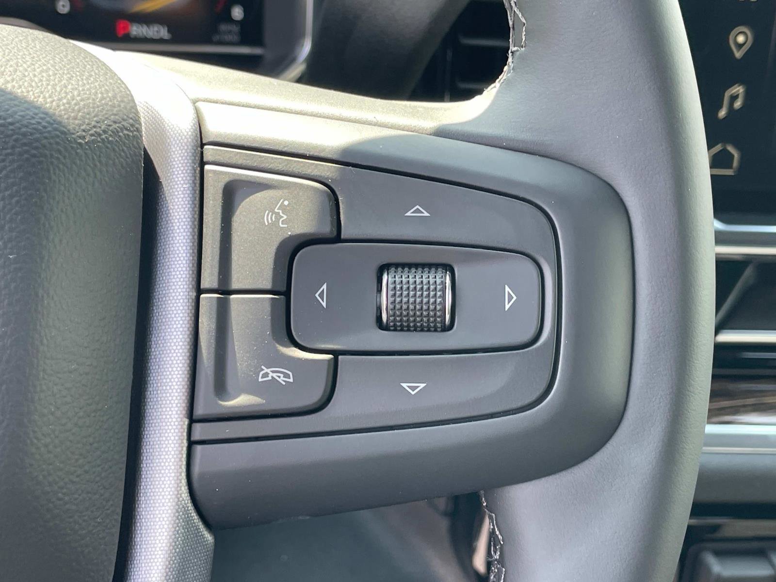 New 2025 GMC Sierra 2500 SLE w/ SLE Value Package; image 12