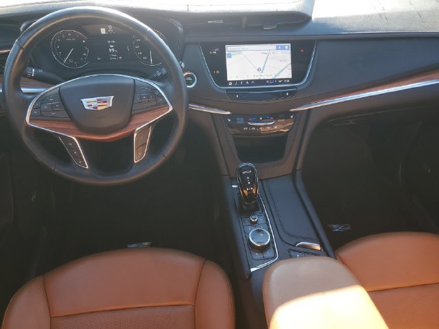 Certified 2024 Cadillac XT5 Premium Luxury w/ LPO, Floor Liner Package AWD/4WD image 30