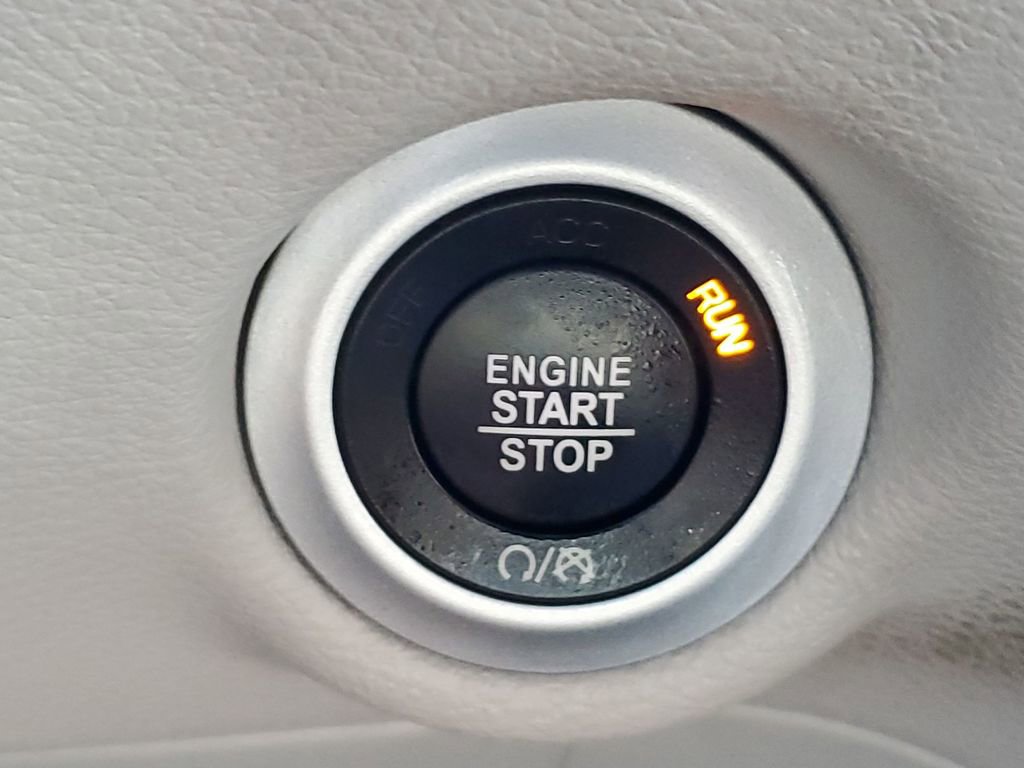 Used 2019 Chrysler Pacifica LX image 37