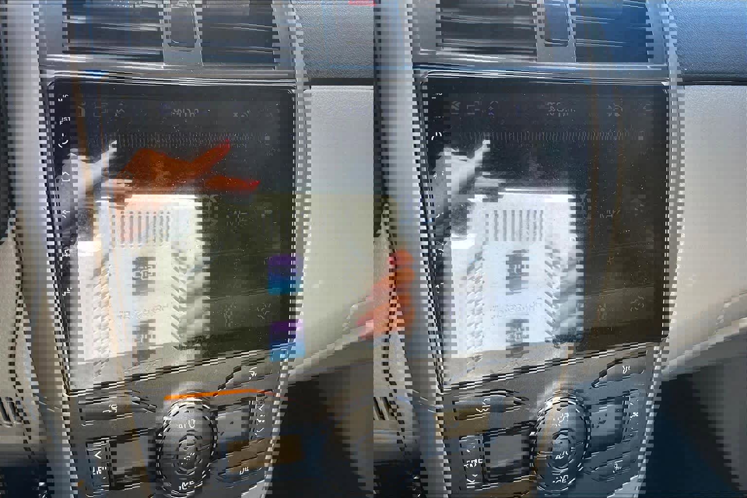 Used 2013 Toyota Corolla LE w/ Premium Pkg image 29