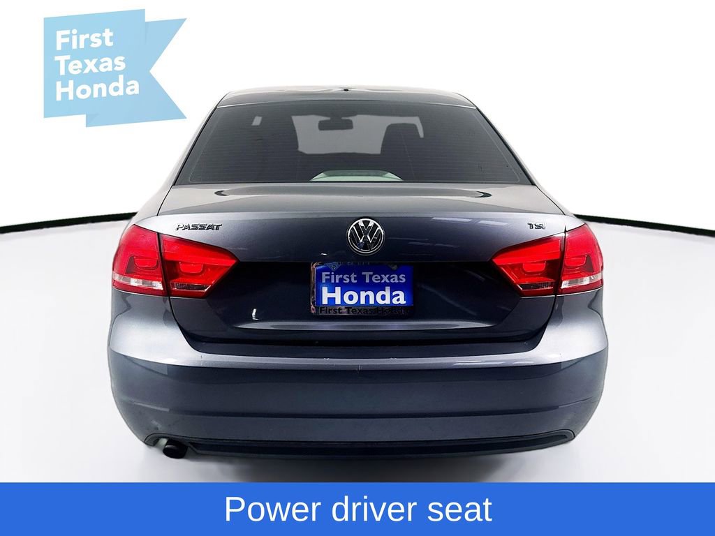 Used 2015 Volkswagen Passat 1.8T Limited Edition image 7