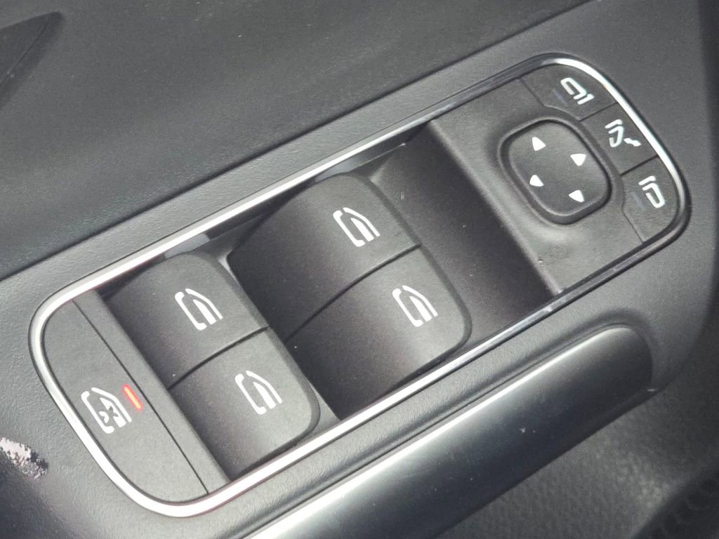 New 2026 Mercedes-Benz GLA 250 4MATIC image 27