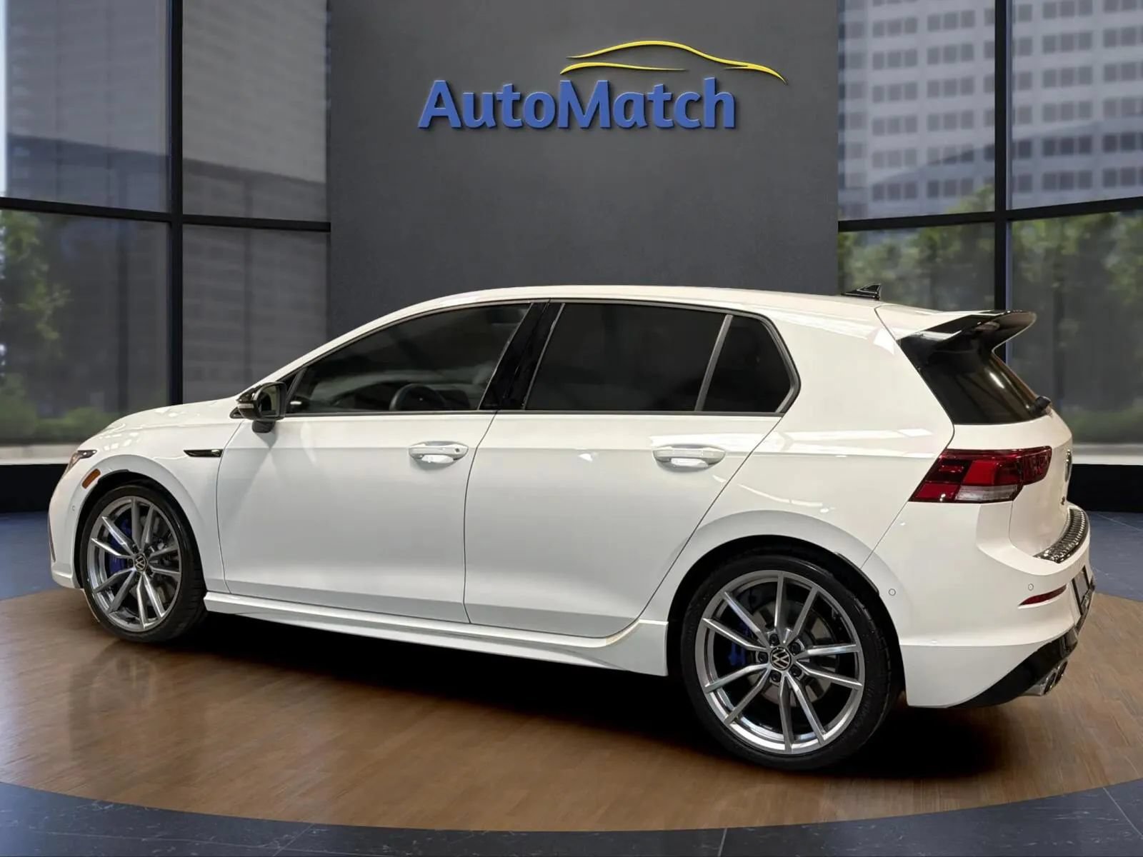 Used 2024 Volkswagen Golf R AWD/4WD image 7