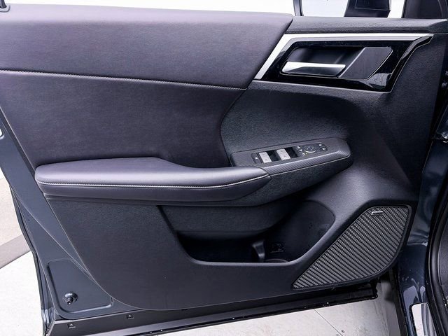 New 2025 Mitsubishi Outlander SE AWD/4WD image 9