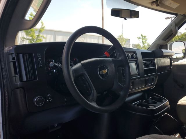 Used 2017 Chevrolet Express 3500 image 12